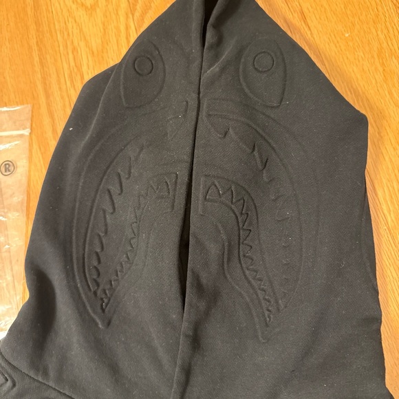 A bathing ape Bape padded shark cropped fit pullover black hoodie - Picture 6 of 16